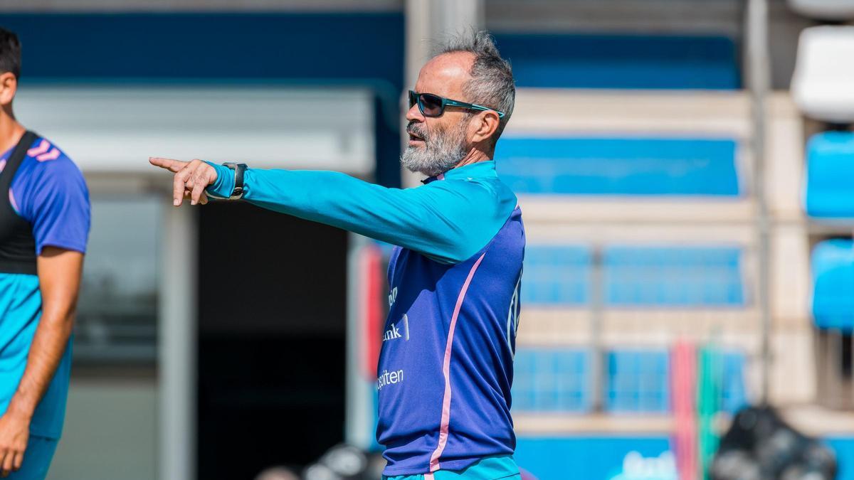 Álvaro Cervera, entrenador del CD Tenerife.