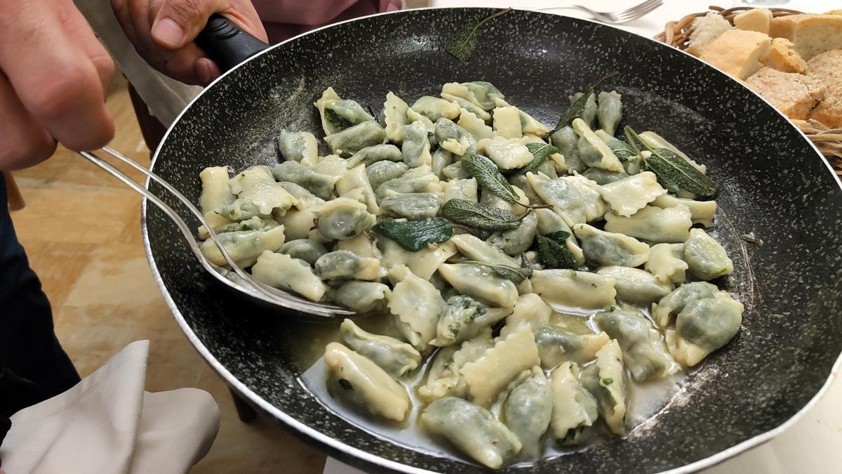 Los raviolis con borraja y espinacas de la 'trattoria' Terme.