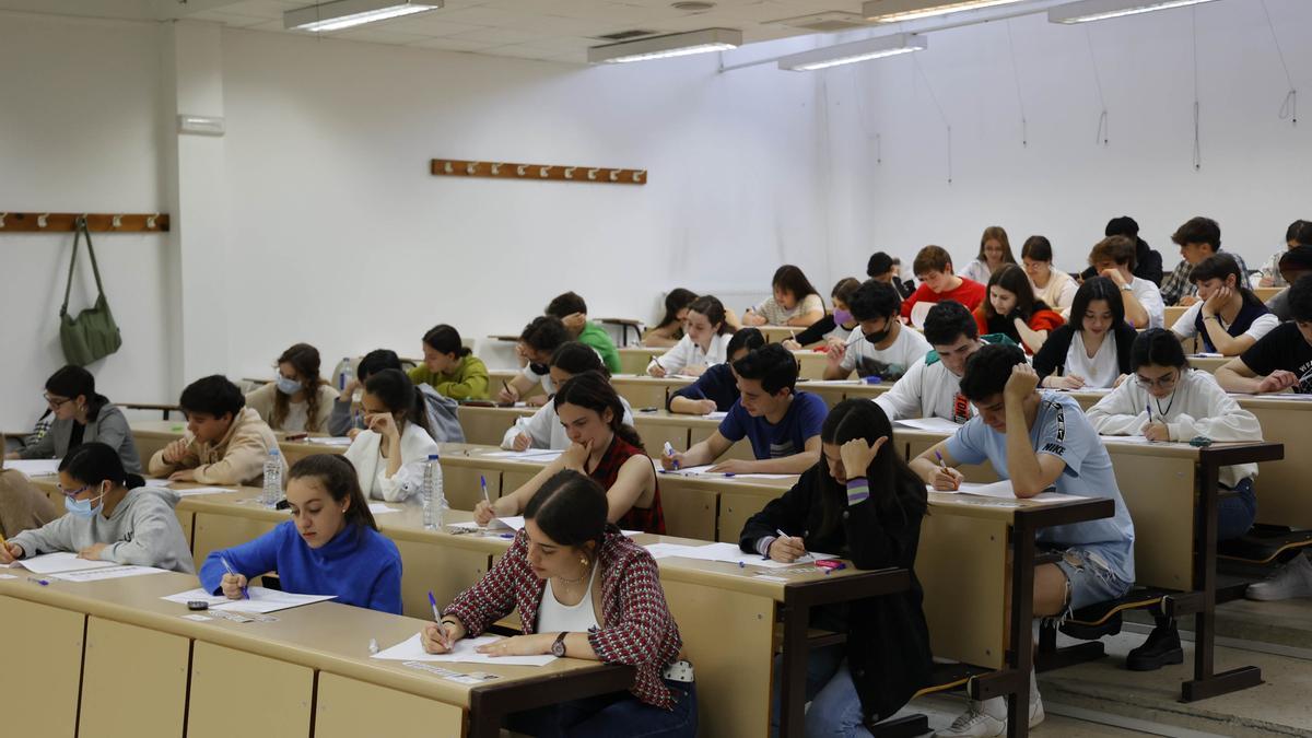 Los alumnos gallegos ya se enfrentan a la selectividad