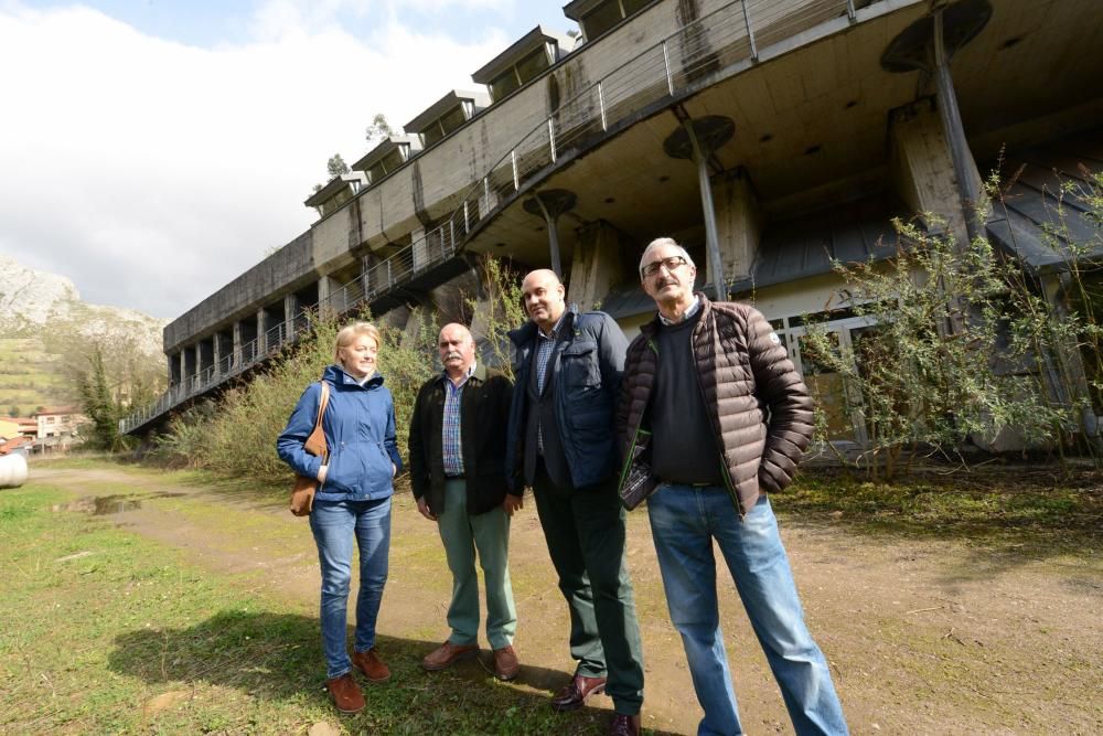 Miembros de Foro denuncian el mal estado del Museo de la Lechería de Morcín