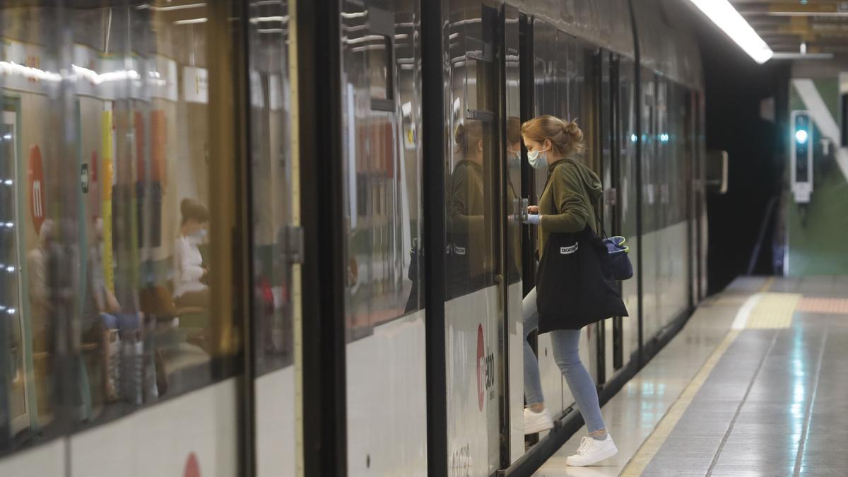 Movilidad amplía los bonos transbordo a toda el área metropolitana de València