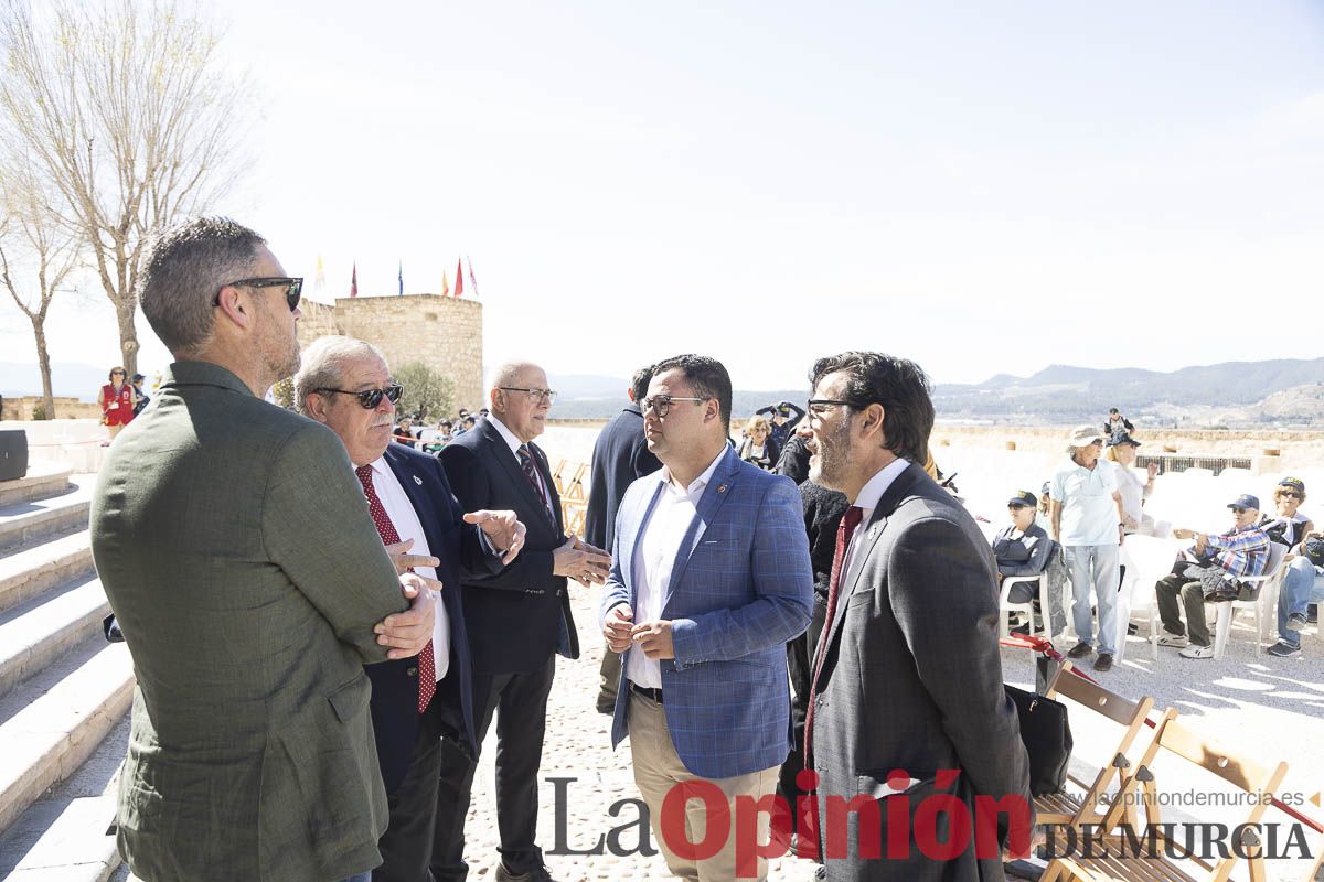 La vicaría de Cartagena, la UCAM, junto a asociaciones y peregrinos de toda España se ponen a los pies de la Vera Cruz