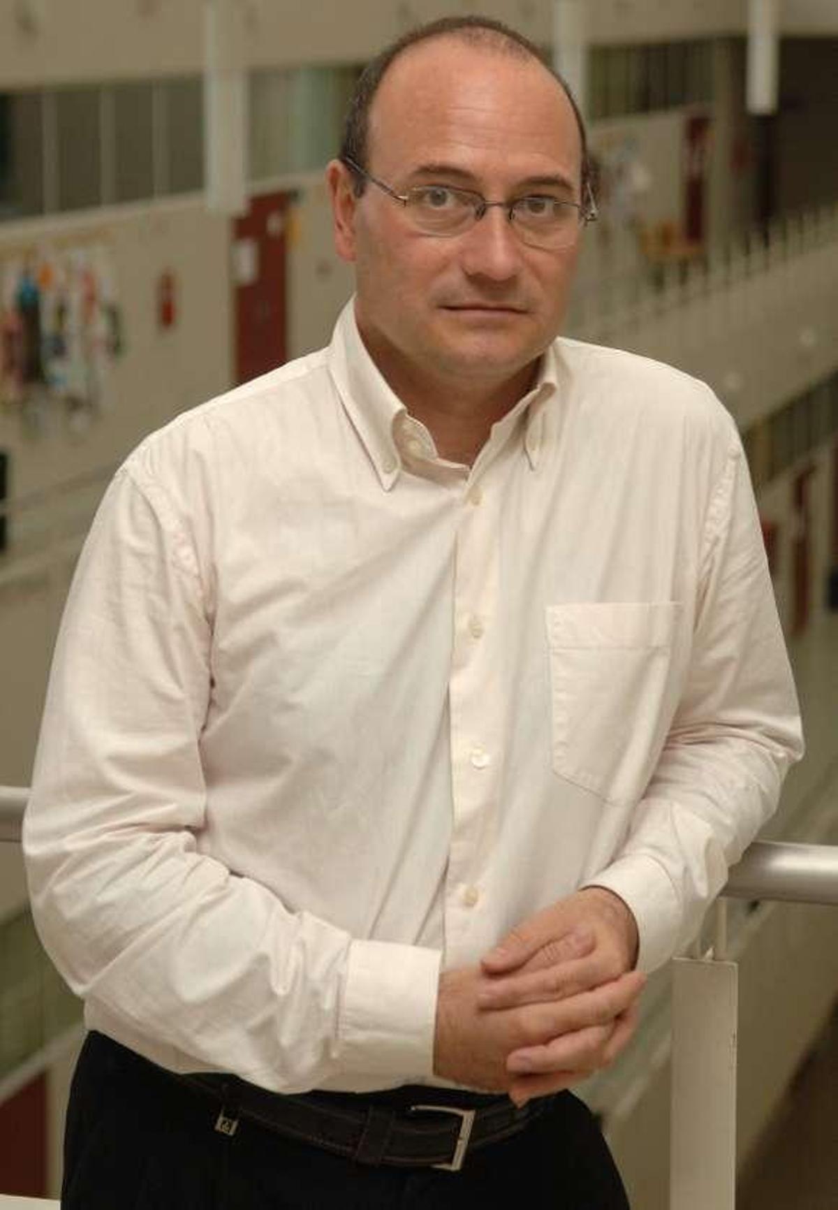 El profesor universitario Miguel Clemente. / carlos pardellas