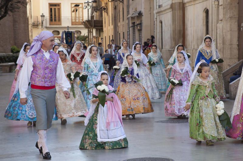 Comisiones falleras que han desfilado hasta las 18:00 horas.