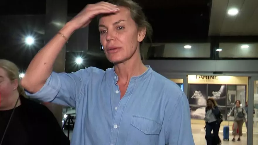 Mar Flores reaparece muy seria y con mala cara ante la paternidad de su hijo Carlo y Alejandra