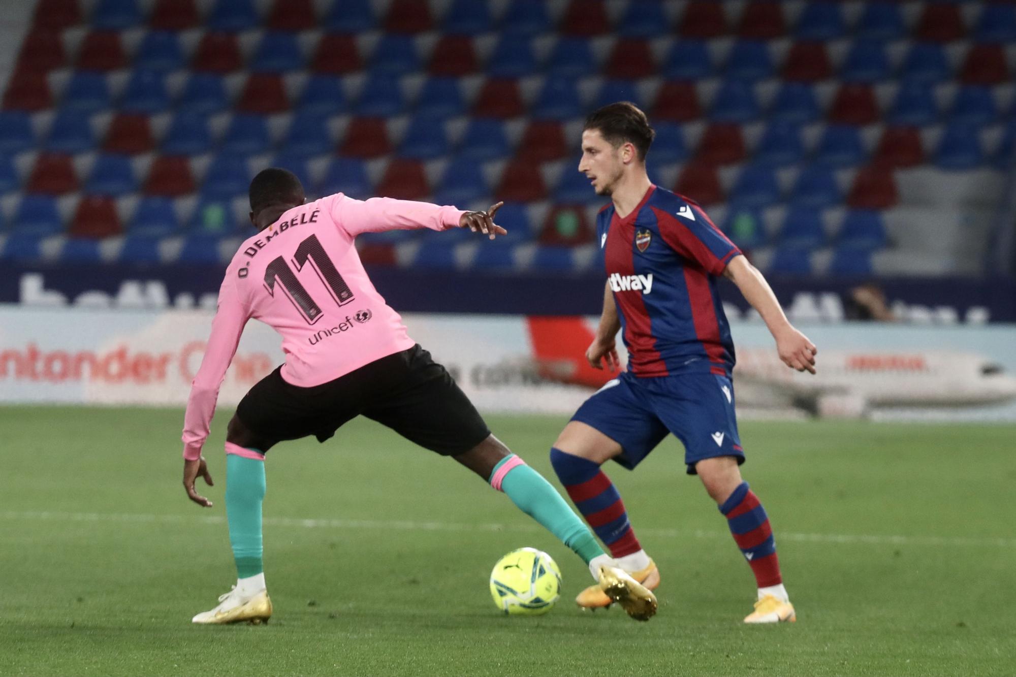 Las imágenes del empate entre el Levante y Barcelona en el Ciutat de València