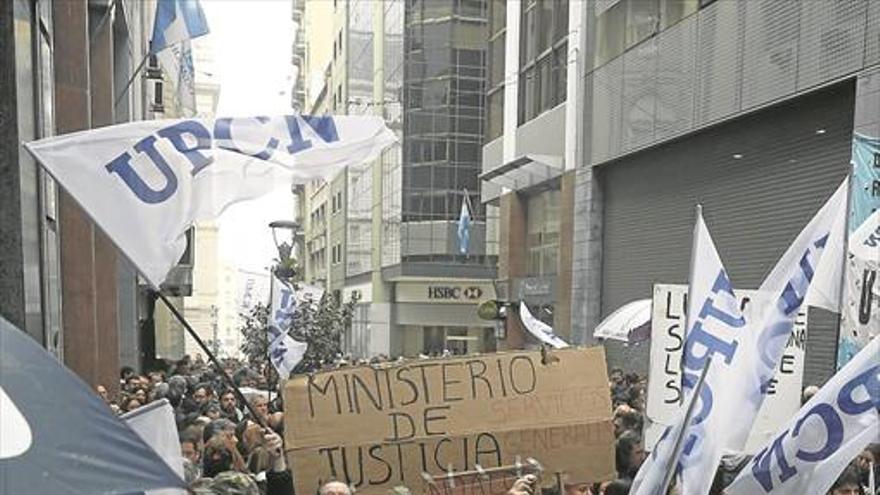 Argentina impone la austeridad