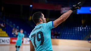 Joao Rodrigues celebra uno de sus goles al Rivas en la Parlem OK Liga