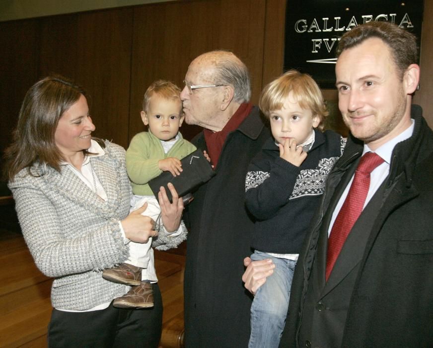 Fernández Albor se convirtió en centenario el pasado mes de septiembre. Fue presidente gallego entre 1982 y 1987, cuando fue desalojado por una moción de censura, y posteriormente fue eurodiputado.