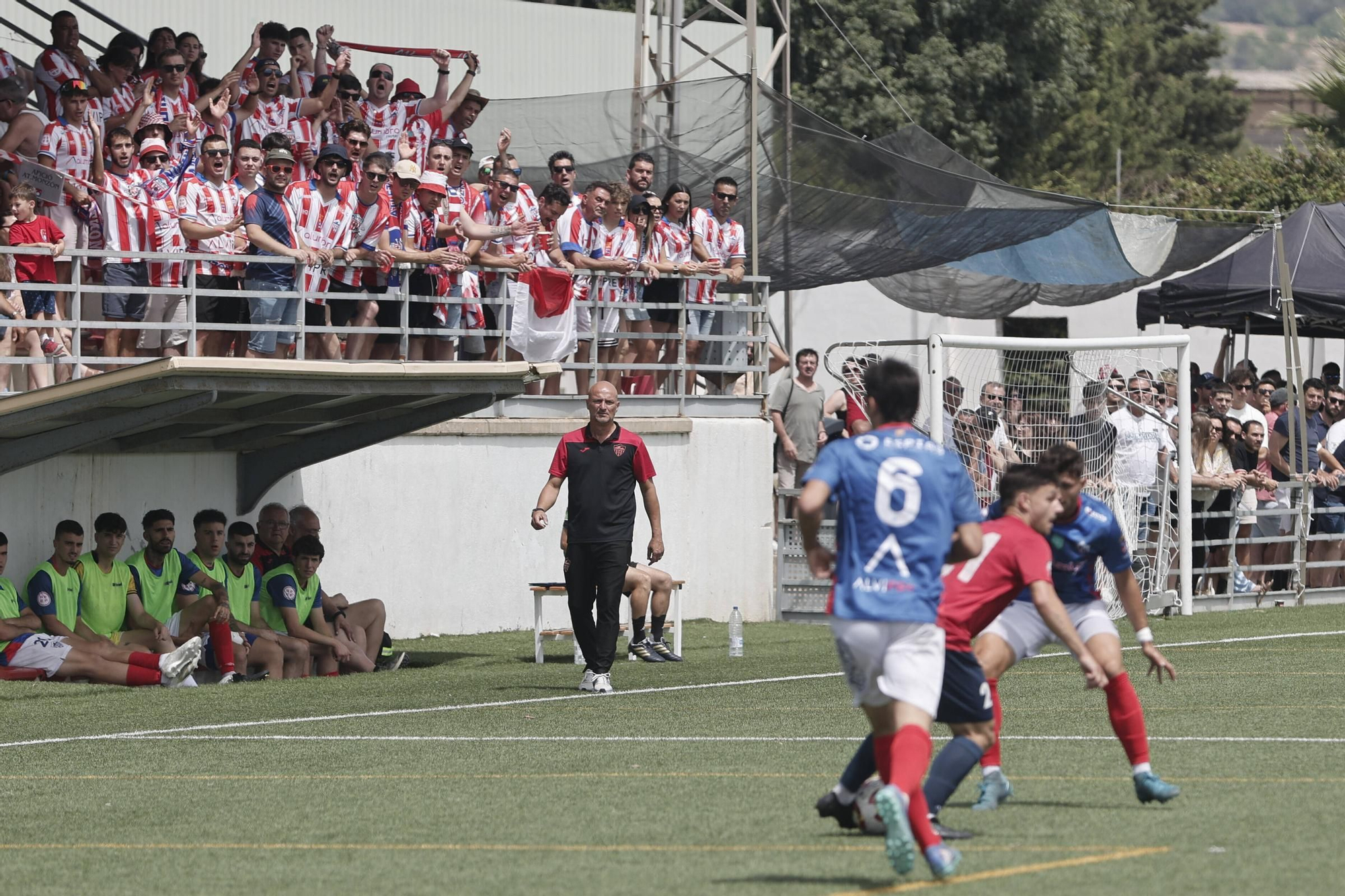 Las imágenes del encuentro entre el Porreres y el Atlético Monzón