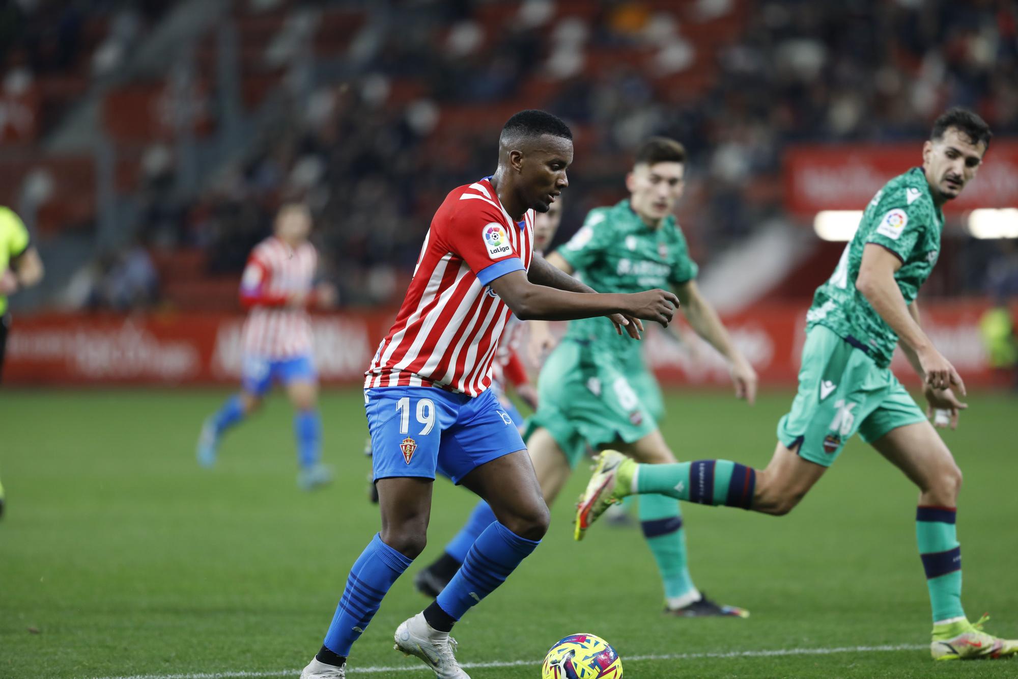 EN IMÁGENES: El encuentro entre el Sporting y el Levante