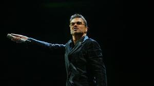 Una imagen de archivo de George Michael, durante su concierto en el Palau Sant Jordi de Barcelona, el 23 de septiembre del 2006.