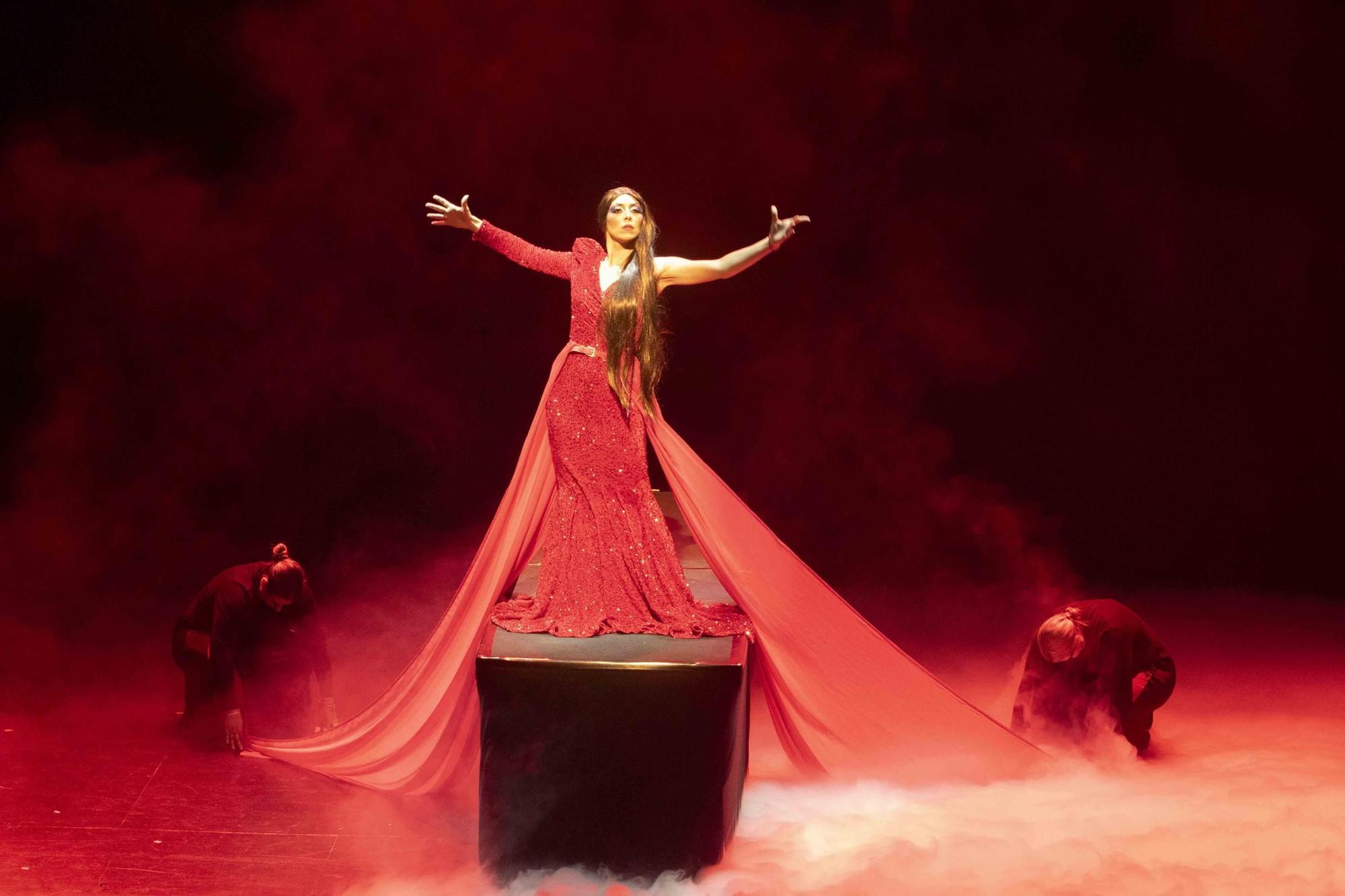 Todas las fotos del espectáculo Alma ofrecido en el Gran Teatre de Xàtiva