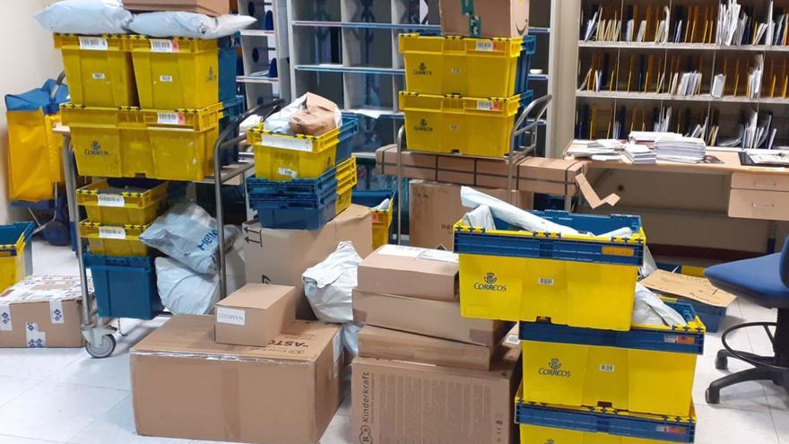El envío de paquetes a Canarias sufre una demora superior a los 40 días