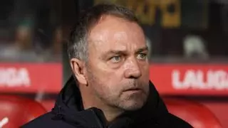 Manolo Lama, contundente: "Flick se ha vuelto loco"