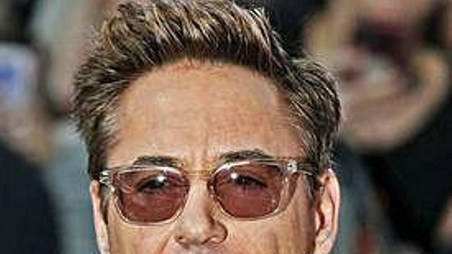 Robert Downey.