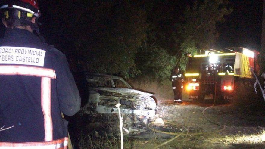 Dos incendios sofocados en Ayódar y Suera