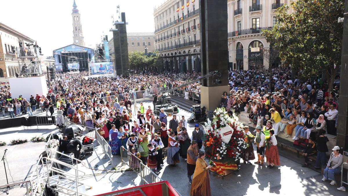 PILAR 2022. OFRENDA DE FLORES A LA VIRGEN DEL PILAR