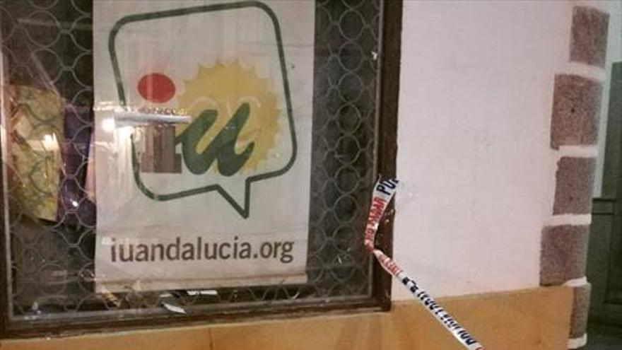 IU condena el ataque sufrido en la sede de su asamblea local