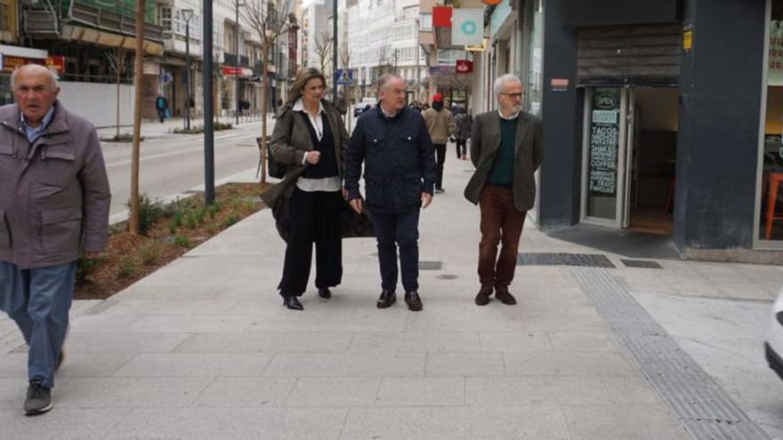 Miguel Lorenzo visita el cruce entre San Andrés y Huertas. | | LOC