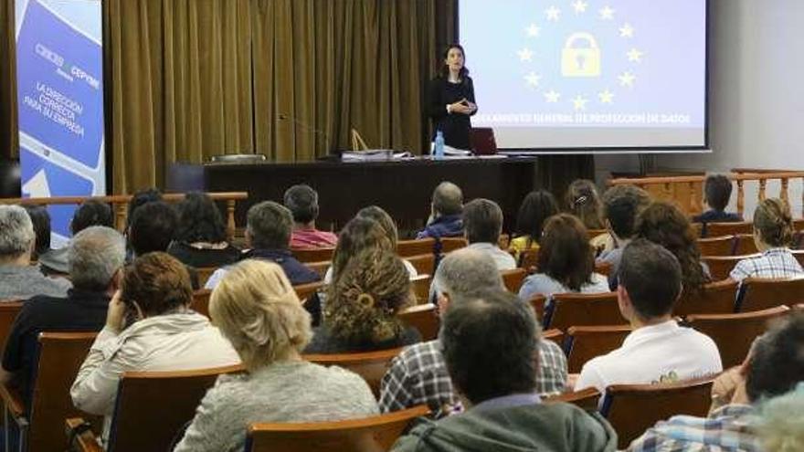 La CEOE forma a sus socios sobre las novedades en protección de datos