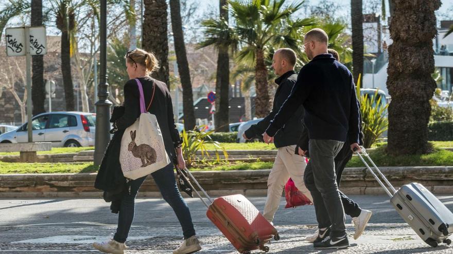 La ocupación de viviendas turísticas alcanza el 70% en las islas esta Semana Santa