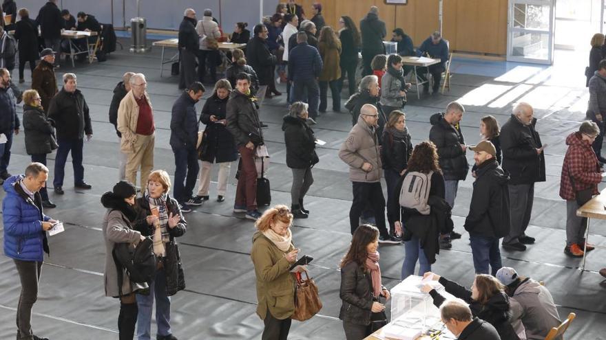 Unes eleccions al barri de Santa Eugènia de Girona, en una imatge d&#039;arxiu