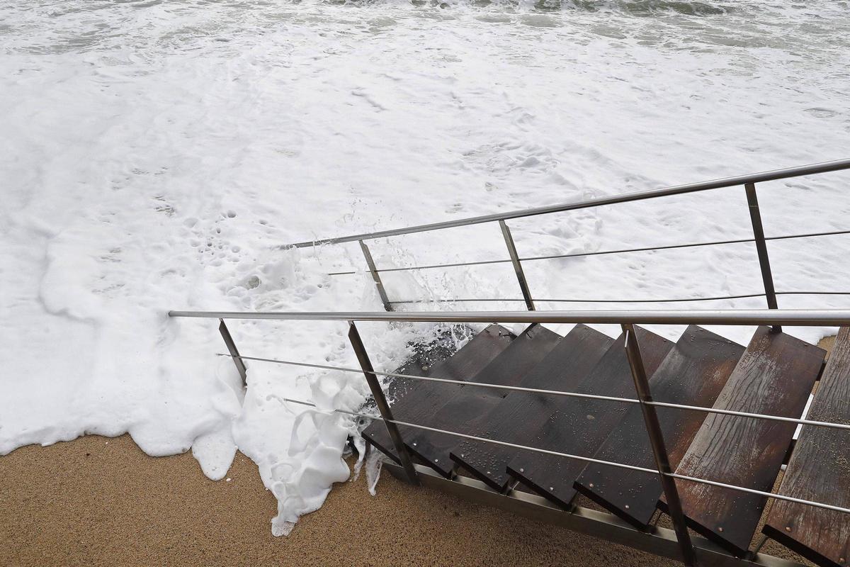 Les fotografies de l'endemà de la llevantada Harry a les comarques gironines Les fotografies de l'endemà de la llevantada Harry a les comarques gironines