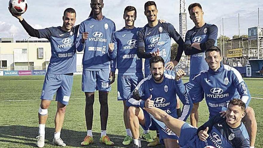 El Baleares está listo para el partido en Paterna.