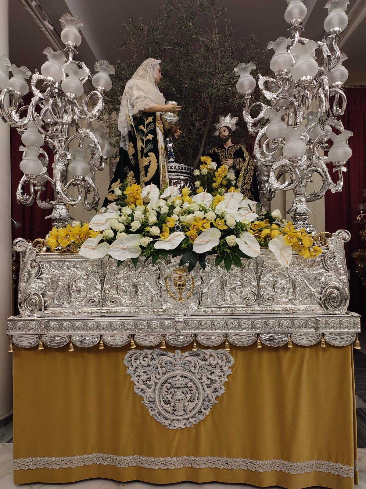 Trono de La Samaritana, que en su pozo porta tradicionalmente agua auténtica del río Jordán