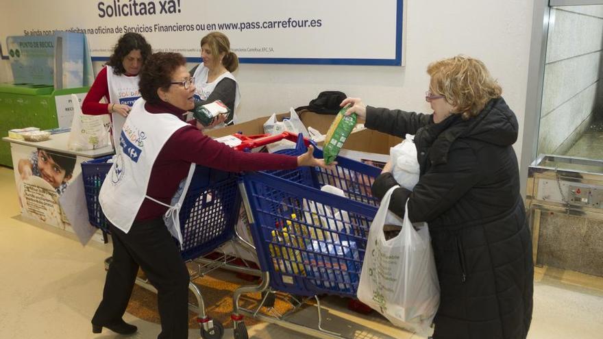 Voluntarios del Banco de Alimentos, este fin de semana. // FdV