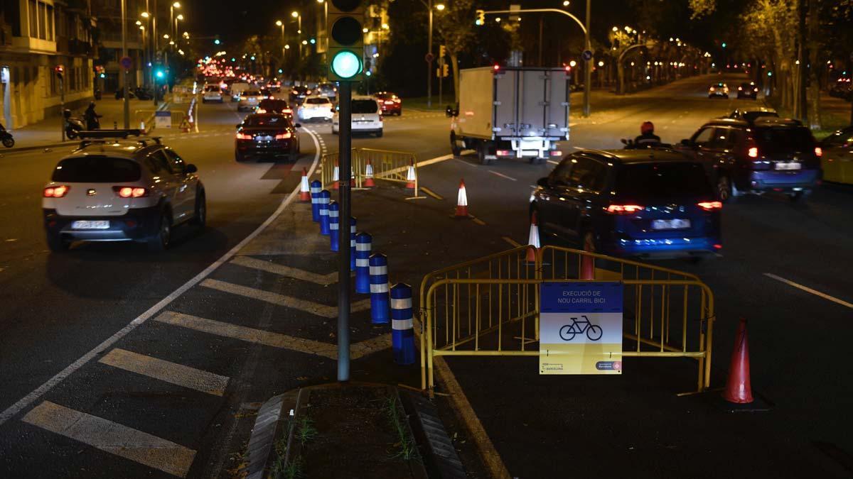 Tráfico fluido en Aragó con Diagonal, en Barcelona, a las 7.18 de la mañana.