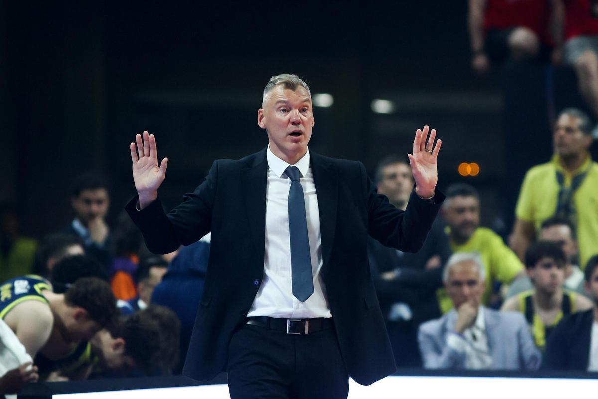 Saras Jasikevicius, impotente para cambiar el signo de un partido de signo local desde el inicio.