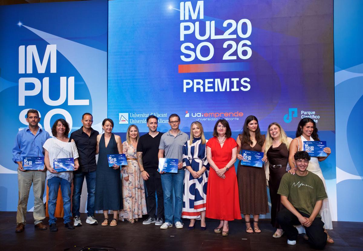 Parte de los premiados en los Premios Impulso de la UA