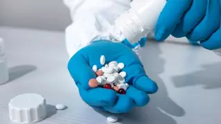 Los antibióticos podrían prolongar la vida de pacientes con cáncer