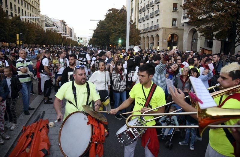 Las peñas de la Federación vuelven a tomar la calle en su maratón de charangas