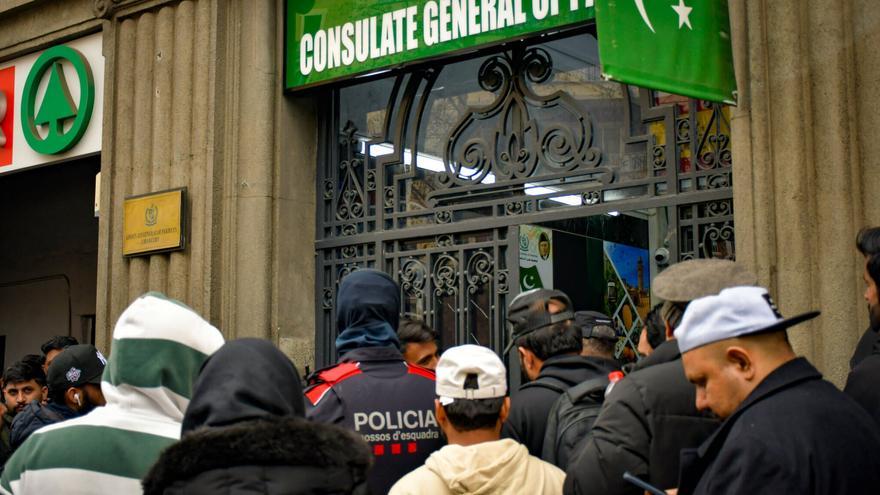 Cataluña, Madrid, Andalucía y Valencia son las comunidades que más inmigrantes regularizarán