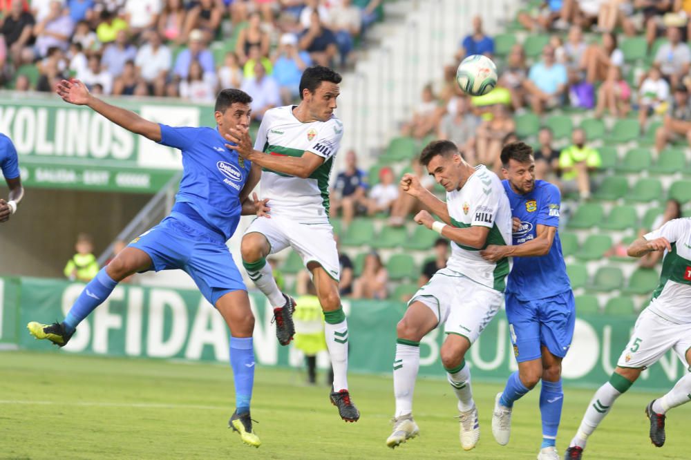 Partido de la primera jornada entre el Elche y el Fuenlabrada