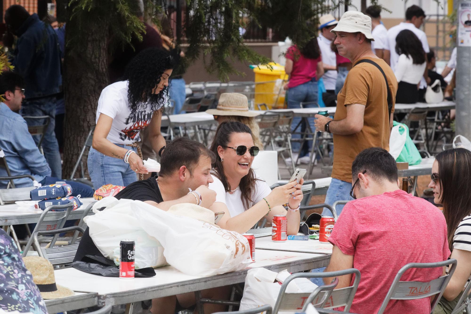 ¡Búscate en la macrogalería! Castellón vive un puente de fiestas en los municipios