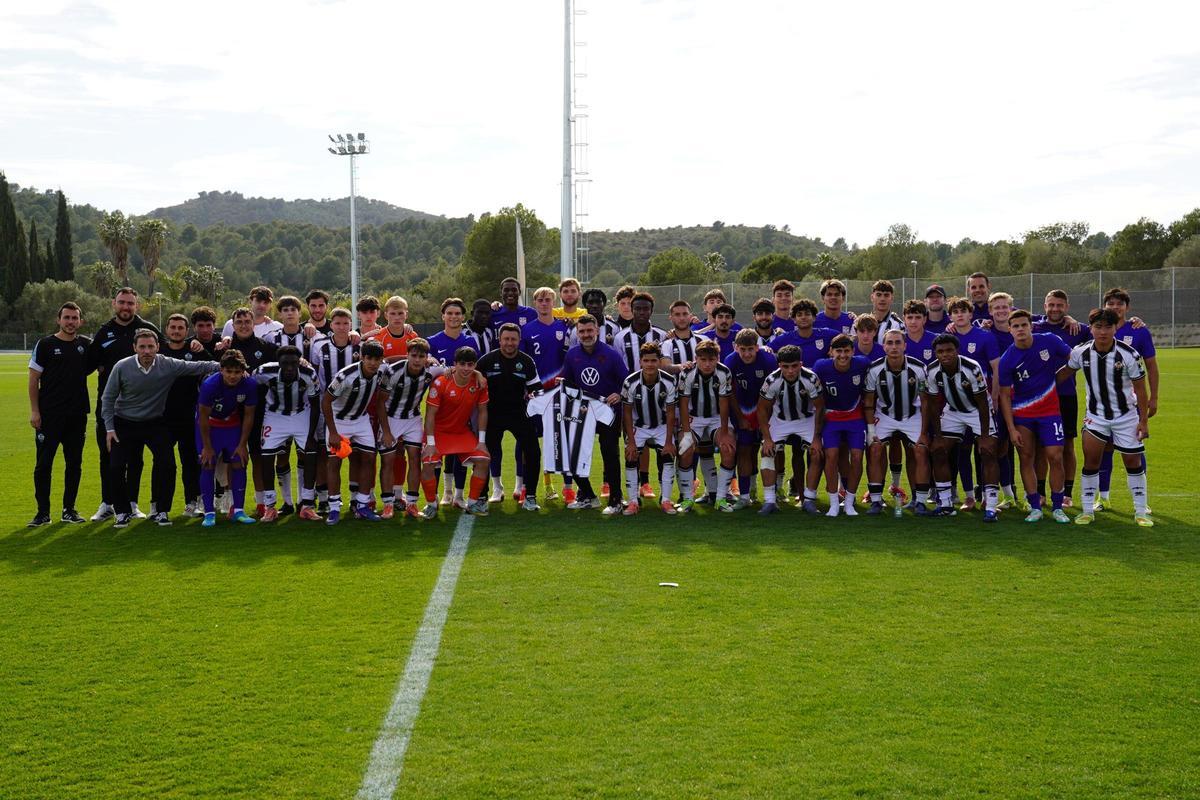 Los combinados del Castellón juvenil y la selección sub-19 de Estados Unidos, en la Ciudad Deportiva Globeenergy en la Coma, Borriol.