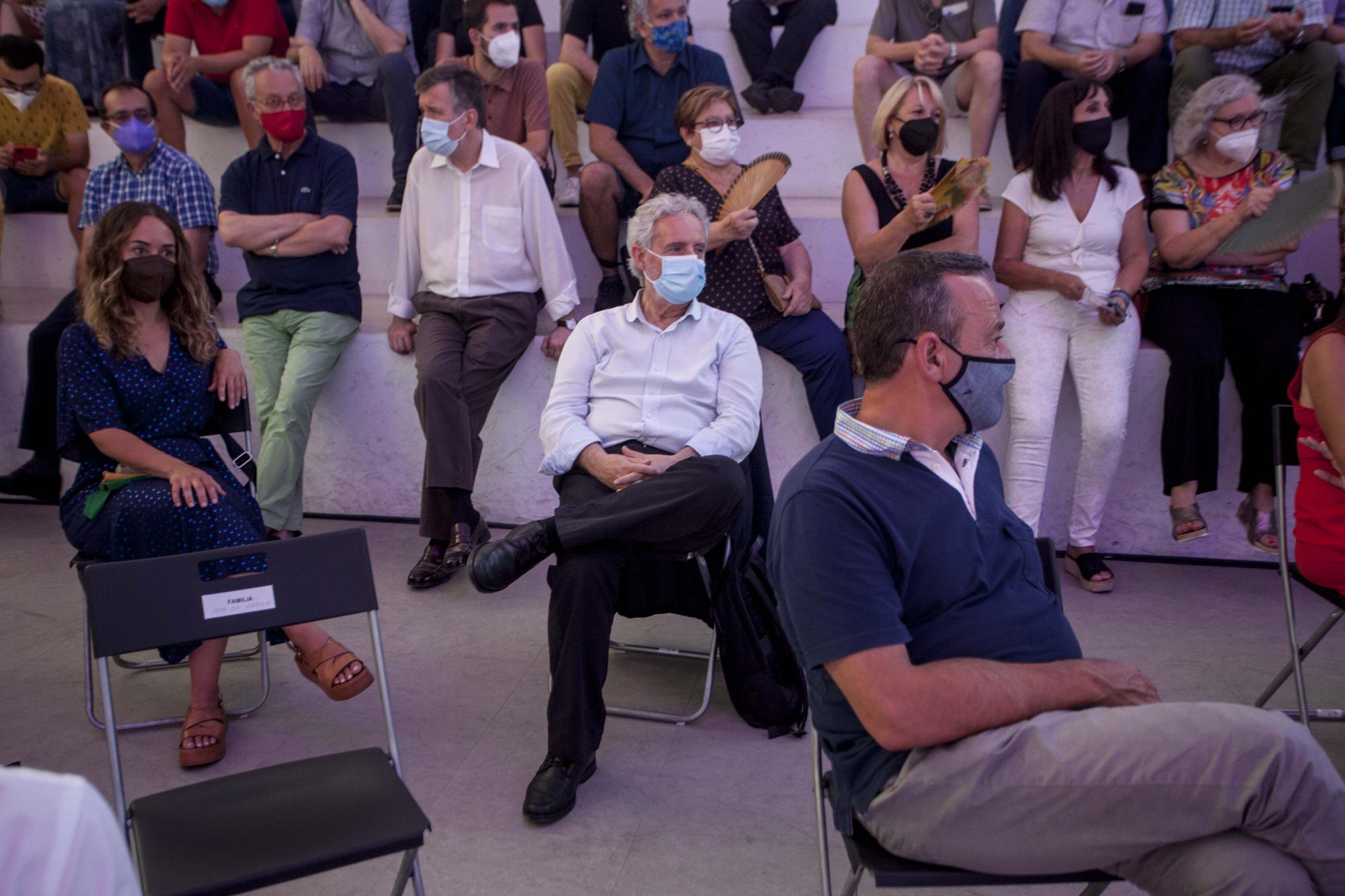 Emotivo homenaje al concejal fallecido Ramón Vilar en el trinquet de Pelayo