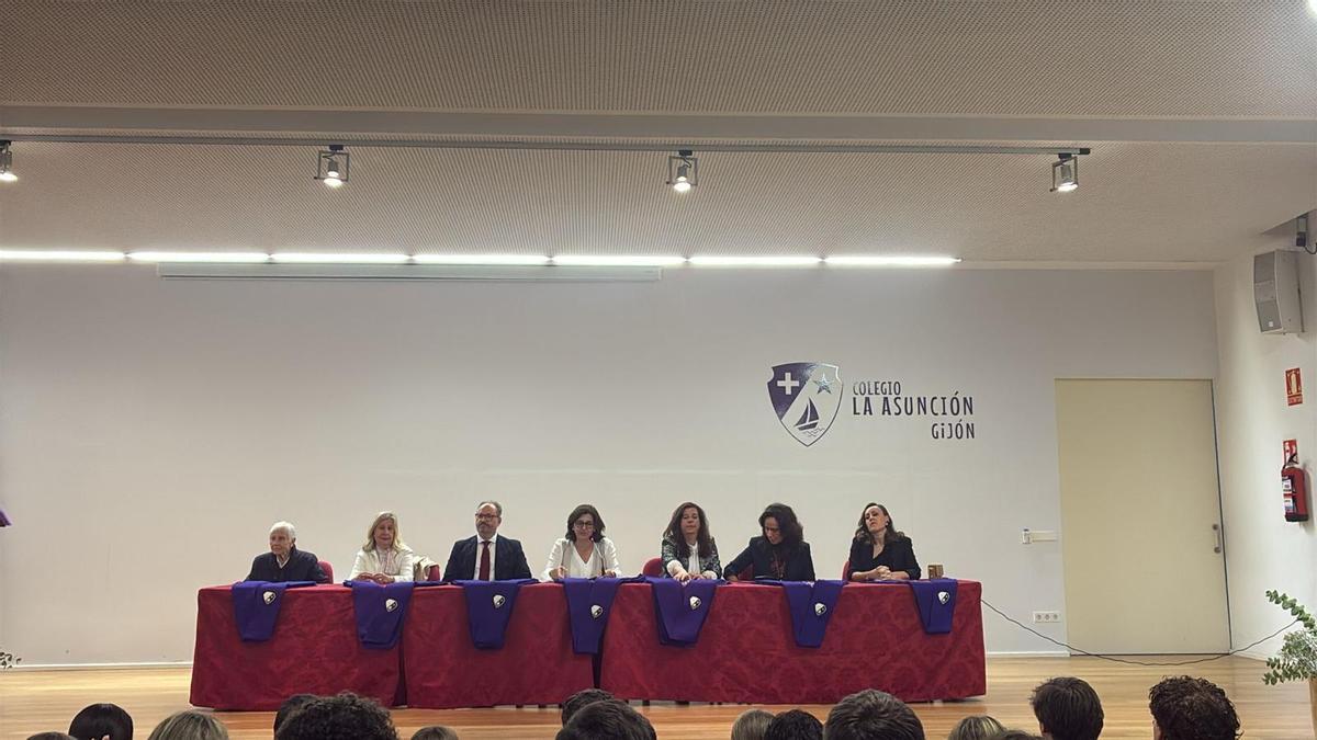 Las graduaciones de la Inmaculada, La Asunción y el FEC Montedeva, en imágenes
