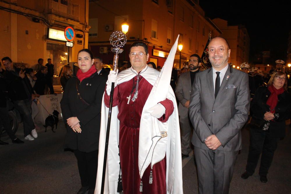 La solemnidad del paso de la Crucifixión llevado a costal