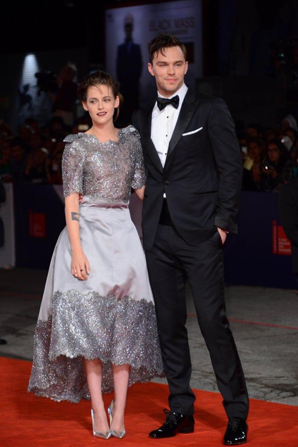 Kristen Stewart y Nicholas Hoult en el estreno de 'Equals' en el Festival de Venecia