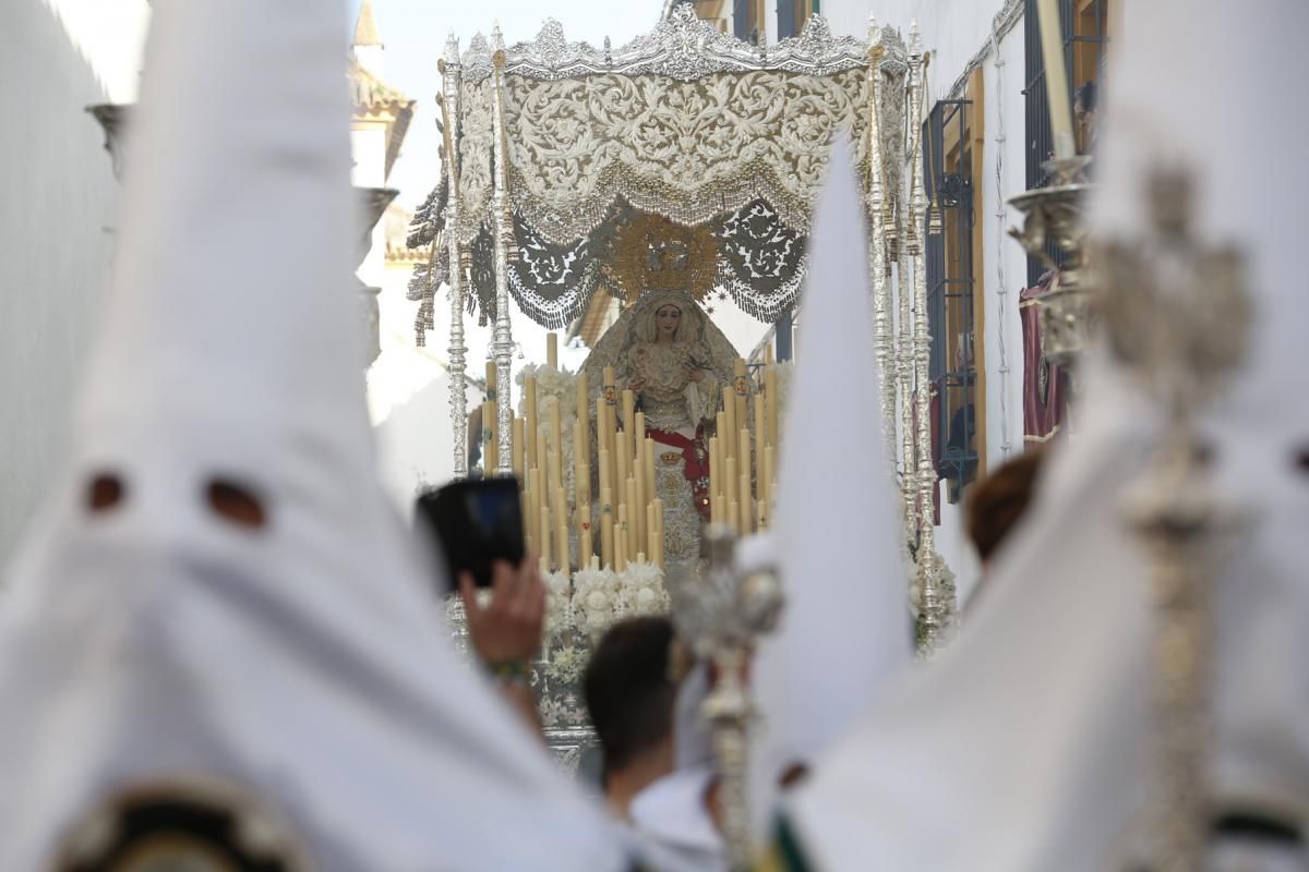 La hermandad de la Paz ha enseñado a Córdoba el volumen de su devoción y fe