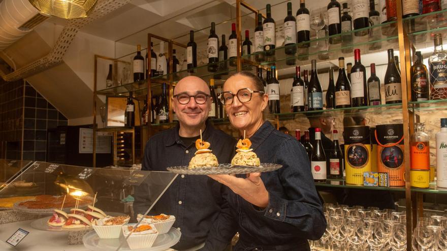 La hostelería de A Coruña, ante la 'hora feliz' de tapas que propone el Concello: «Antes de tirar nada,  nos lo comemos nosotros»
