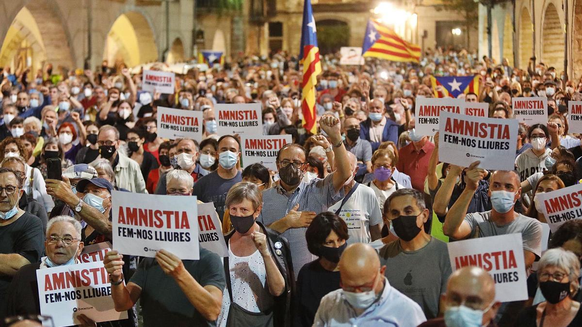 Girona viu una jornada de mobilitzacions pendent de Puigdemont | ACN