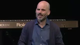 José Carlos Ruiz, filósofo: "La base del pensamiento crítico que les enseñemos a nuestros hijos es que reconozcan la grandeza de los que tienen a su alrededor"