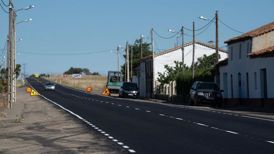 Obras de la carretera nacional 631, en Pozuelo de Tábara.