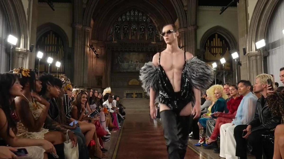 El diseñador Palomo Spain triunfa en la Semana de la Moda de Nueva York